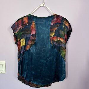 Vintage top with shoulder pads